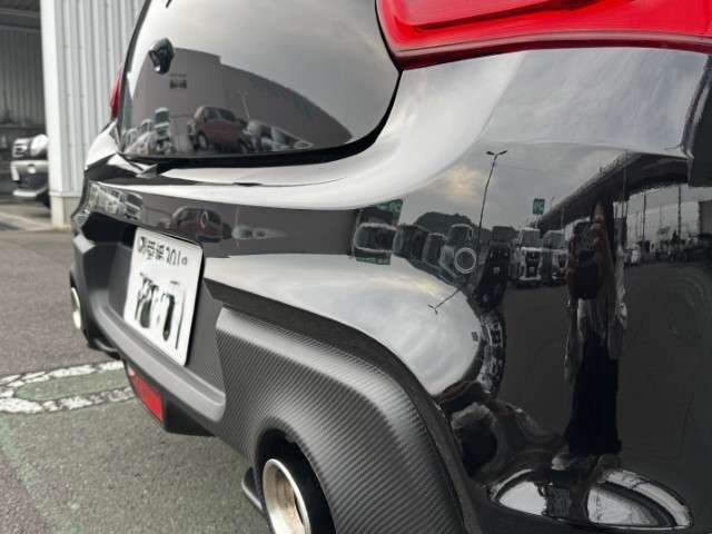 後ろ側にも衝突被害軽減ブレーキ搭載。超音波センサーが障害物を検知しアクセルペダルのうっかり踏み間違い防止に貢献してくれます♪