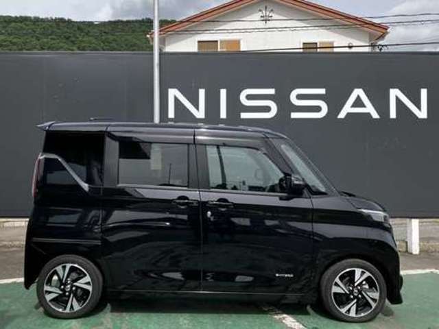 当社の車は新車保証継承もしくは日産ワイド保証（1年間・距離無制限）付き！さらに有料オプションにて保証を延長可能！1年（無料保証）＋2年（オプション有料保証）＝最長3年保証のワイド保証プレミアムもご用意！