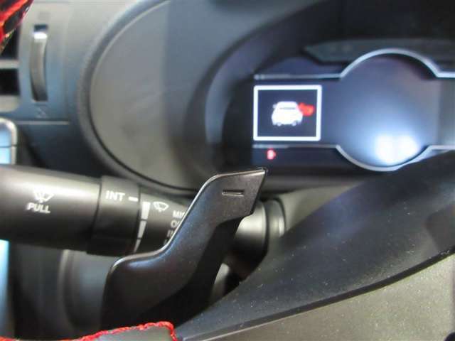 パドルシフト、M/T感覚で運転が楽しめます。