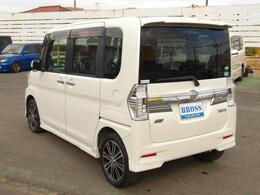 ☆県外の方も安心の全国一律25000円（軽自動車は15000円）で登録可能☆店頭でのお渡しの場合は陸送費用もかからずお財布の節約に！！