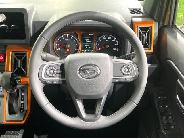 【ステアリングスイッチ】運転中、前方から目線をそらすことなく、オーディオ等の操作が可能な便利機能！安心＆快適なドライブを演出してくれます♪