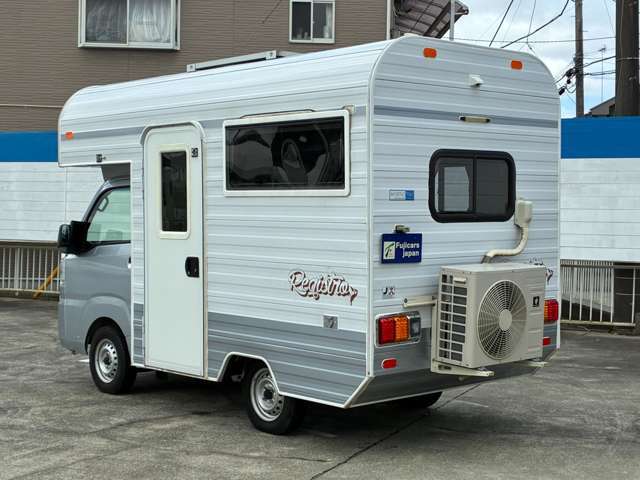 キャンピングカー・福祉車両・商用トラックなどオークションではなかなか見つからないものは当社が直接買取しています。全国を買取りスタッフが飛び回り稀少モデルを集めています。