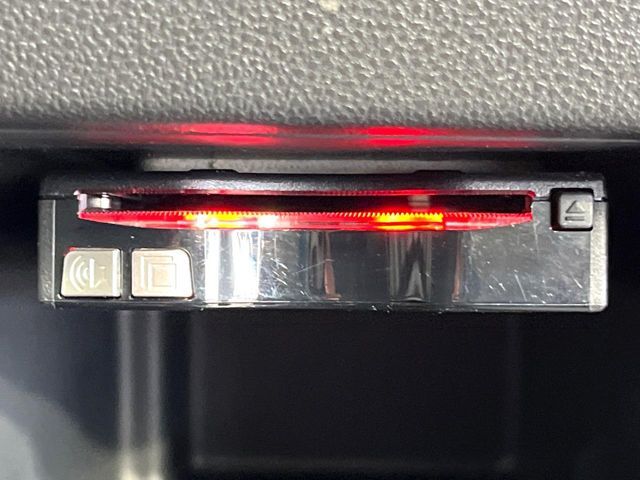 【ETC】高速道路の料金所をストレスなく通過！話題のスポットやサービスエリアに多い「スマートIC」利用時は必須のアイテムです。当店でセットアップを実施、ご納車当日からすぐにご利用いただけます！