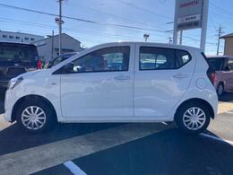 静岡ダイハツの中古車は、展示前に徹底した洗車や室内清掃を実施しております。