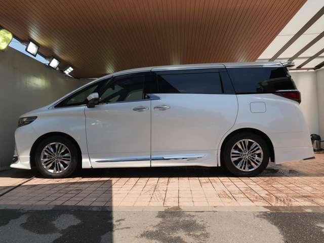 当社公式ラインからのご連絡もお待ちしております。ID　＠111duynt　お車の相談、動画、追加写真も対応可能です。ぜひ、ご登録ください！！