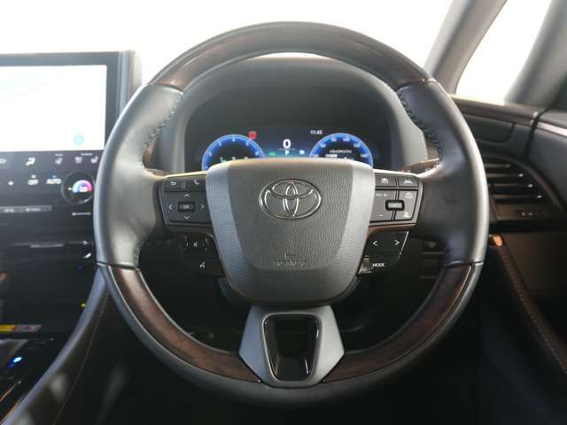『法令12か月点検または24か月点検全車実施しております。指定工場、認証工場基準の交換対象バッテリー・ブレーキパット・オイル類・ACフィルター・ベルト・バルブ・タイヤ等。』安心整備です