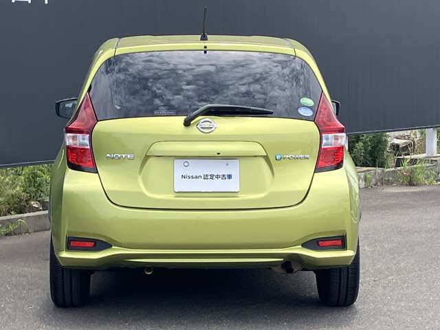 購入後の保証修理やメンテナンスは、お近くの福岡日産各店か、全国の日産販売会社サービス工場で対応可能です。近くに車を診てもらう所があると心強いですよね！