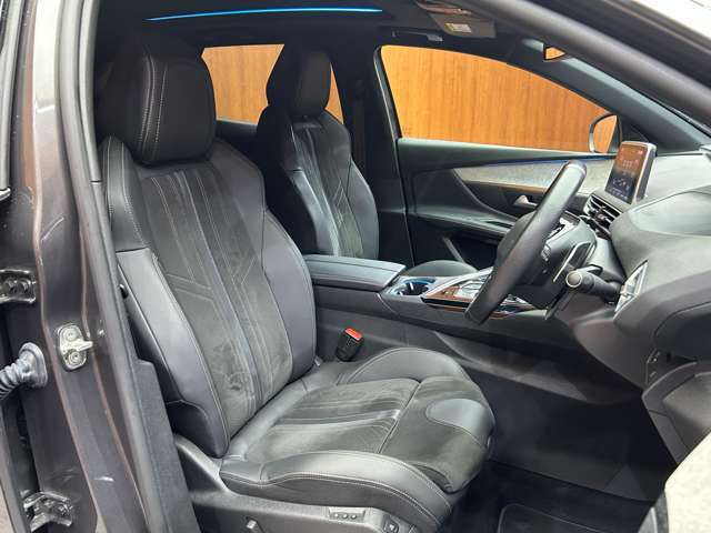 安心してカーライフを始めていただくことが出来るよう、納車前にディーラー整備工場もしくは熟練メカニックが在籍する輸入車専門の整備工場にて点検を行い、必要な整備を実施いたします。