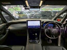 アイポイントが高く見晴らしの良い運転席です！