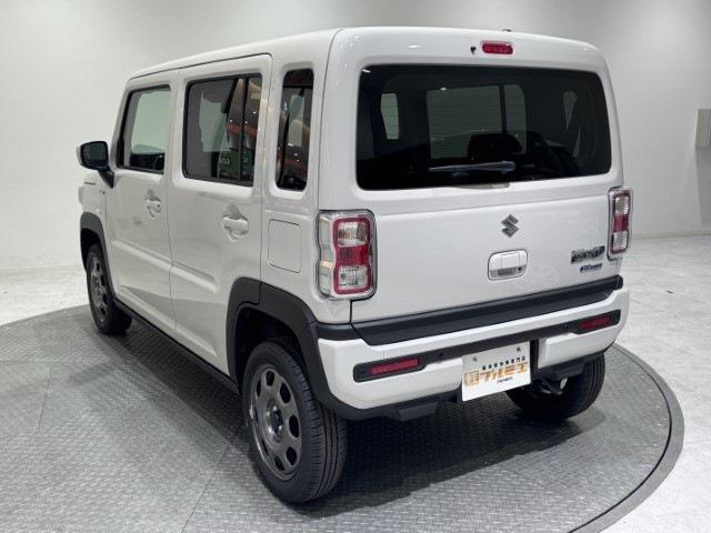 届出済未使用車とは、登録済みでなおかつ使用していない車のことを指します！ナンバー登録はしてあるものの、実際には使用されず保管しているケースが多く、必要最低限の走行しかしていないお車です♪