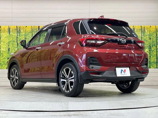 皆さまに安心してお乗りいただきたいから、当店では法定点検整備を無料で実施。（※登録済未使用車など一部対象外がございます。）