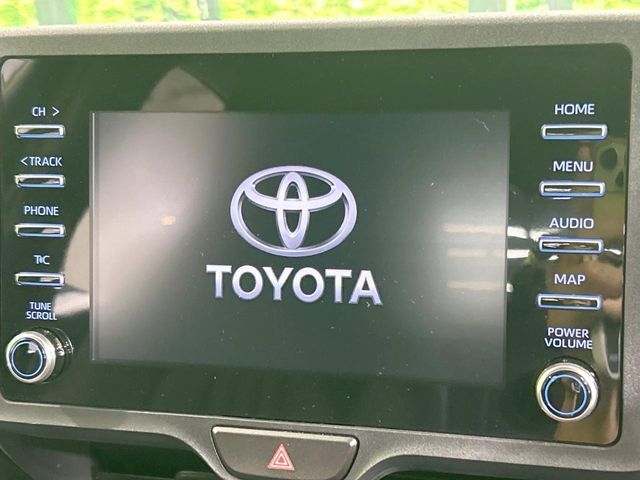 【ディスプレイオーディオ】お手持ちのスマートフォンとの連携で、ナビや音楽再生など各種アプリを使用可能。スマホに近い感覚でお使いいただけます♪