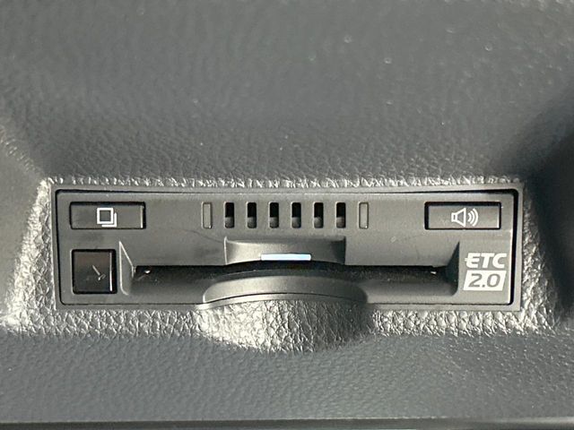 【ETC】高速道路の料金所をストレスなく通過！話題のスポットやサービスエリアに多い「スマートIC」利用時は必須のアイテムです。当店でセットアップを実施、ご納車当日からすぐにご利用いただけます！