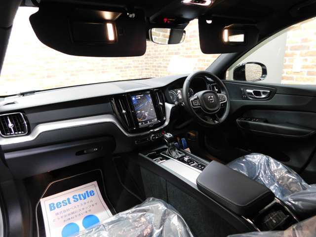 【自動車公正取引協議会・埼玉県中古自動車販売商工組合など各組織に加盟】車種専門の整備士による最大120項目にわたる展示前点検や納車前完成検査を行いますのでご安心してお乗り頂けます♪