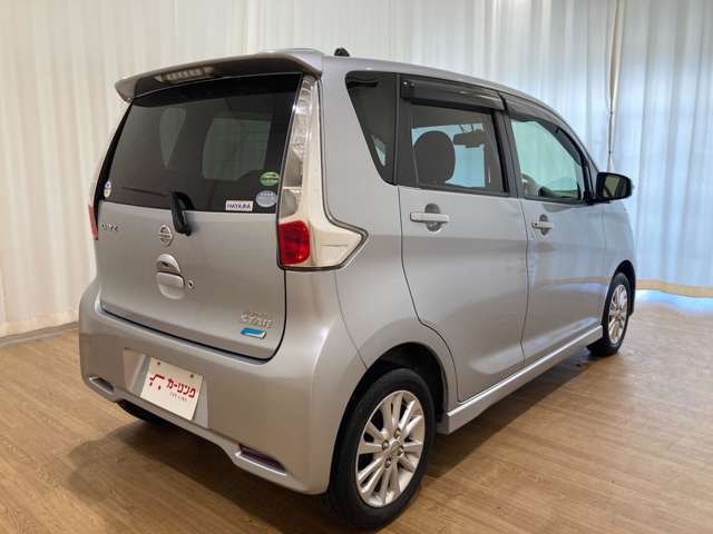 掲載後わずか1日で売れてしまう車も多いです。ご来店時に売約済みだとご迷惑をお掛けしてしまう為、必ず事前に0120‐800‐270にご連絡下さい。