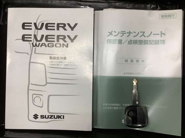 キーレス付きです。ボタンを押すだけでドアの開閉が楽々ですよ♪欠かせないアイテムですね。