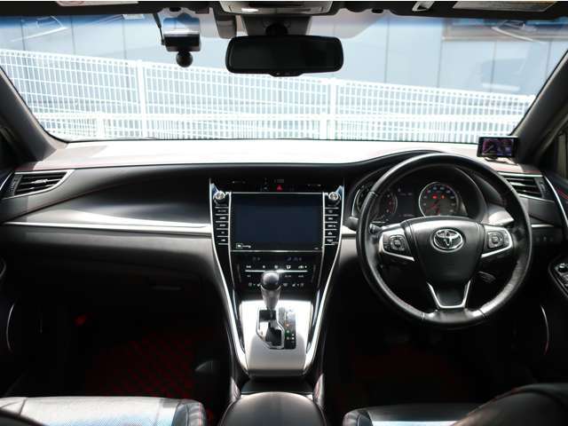 自社　認証工場による点検記録簿付きの整備を行ったうえで、ご納車させていただいておりますので、ご安心ください。整備内容などの詳細はお気軽にお尋ね下さい。