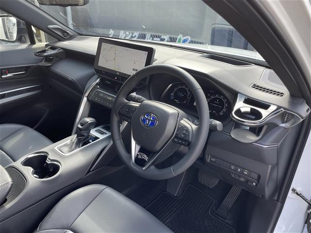 【インパネ全体】全方位で視界が広く、高い目線で運転もしやすいです！