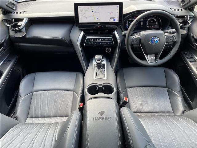 【インパネ全体】全方位で視界が広く、高い目線で運転もしやすいです！