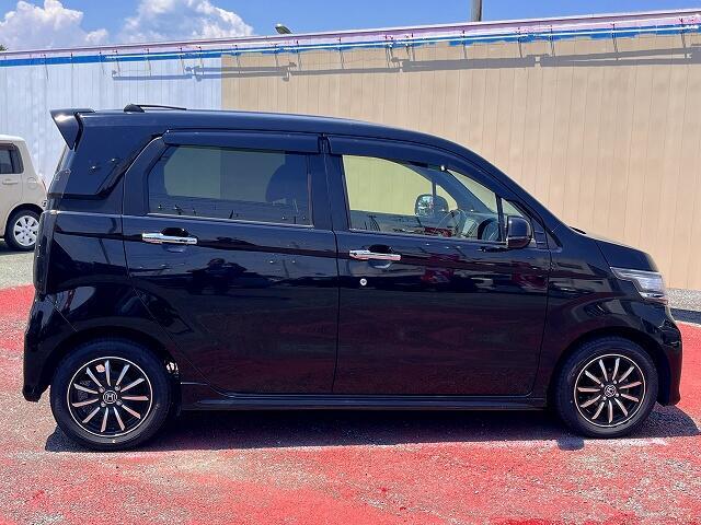 今お乗りのお車がローン中の方、審査に自信が無い方もご相談ください！　迅速審査は無料です！