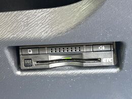 【ETC】高速道路の料金所をストレスなく通過！話題のスポットやサービスエリアに多い「スマートIC」利用時は必須のアイテムです。当店でセットアップを実施、ご納車当日からすぐにご利用いただけます！