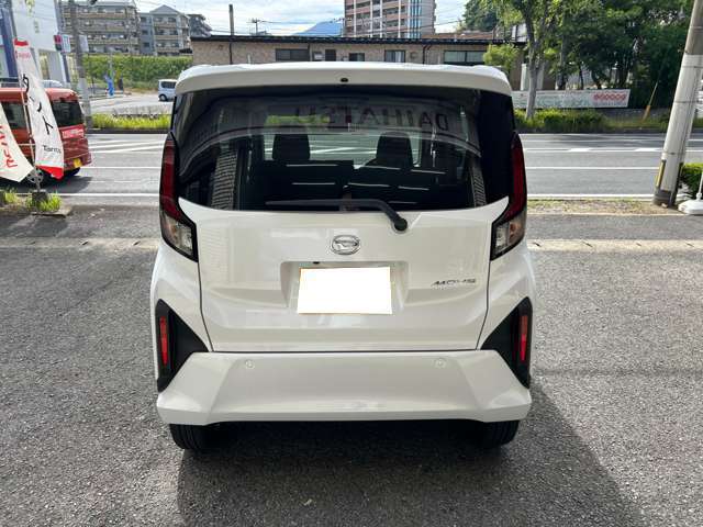 後ろ姿も先進的でかっこいいですね。