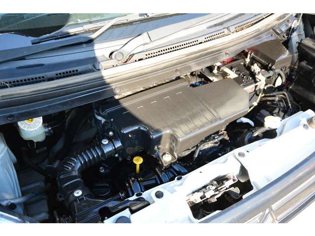 流山街道沿い！ブルーの看板が目印です。只今セール開催中！