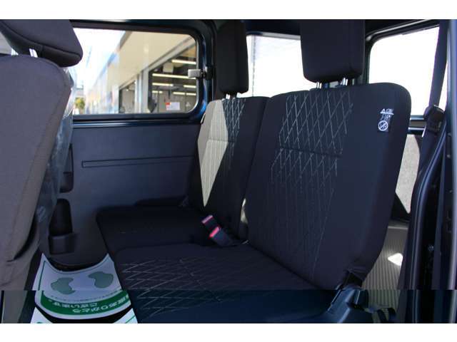 ☆自動車保険☆　保険も取り扱っておりますので、当社にて一括でお車の手続きができます！是非お任せ下さい！ 社員の9割が募集人の資格取得者なので来店いただけた際はお気軽にお声がけくださいませ！