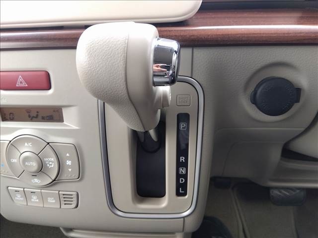 ☆全国納車可能です☆欲しい車が見つかった！！・・けど遠い・・諦めないで下さい！弊社では全国のお客様へ弊社自慢の車輌をお届けしています☆ご相談下さい♪
