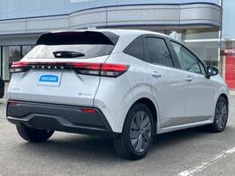 全国に店舗を展開しているのでどこでもお取り寄せが可能です！この車が気になるけど遠方だから・・・と諦める必要はありません！※別途陸送費が必要です。