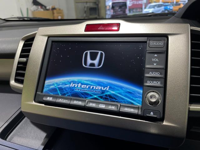 【ナビゲーション】使いやすいナビで目的地までしっかり案内してくれます。各種オーディオ再生機能も充実しており、お車の運転がさらに楽しくなります！！