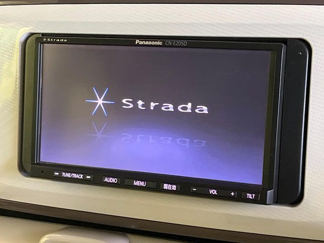 【ナビゲーション】使いやすいナビで目的地までしっかり案内してくれます。各種オーディオ再生機能も充実しており、お車の運転がさらに楽しくなります！！