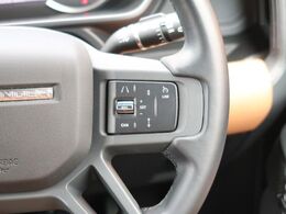 【全車速対応アダプティブクルーズコントロール】ミリ波レーダー+ステレオカメラ+赤外線により前方車輌を認識し、高速道路などの自動車専用道路や渋滞時などではドライバーの負担を大幅に軽減してくれます。