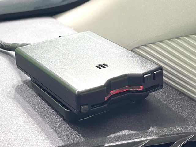 【ETC】高速道路の料金所をストレスなく通過！話題のスポットやサービスエリアに多い「スマートIC」利用時は必須のアイテムです。当店でセットアップを実施、ご納車当日からすぐにご利用いただけます！