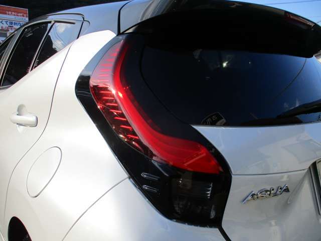 ライトのくすみや小さな傷など、くすんだレンズもある程度まで綺麗に復活します♪お車のライトが気になる方はお気軽にご相談下さいね♪