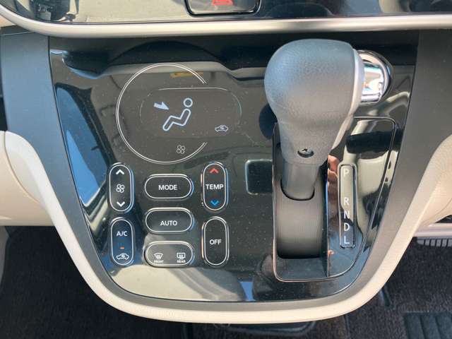 タッチパネル式オートエアコン