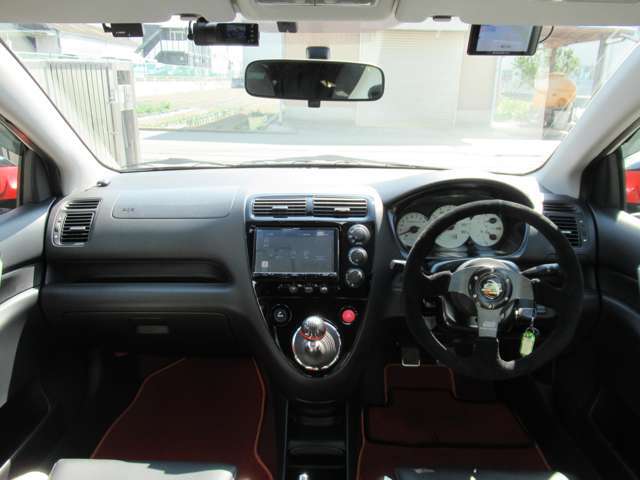 運転席からの視界も良好です。