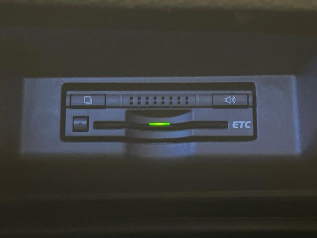 【ETC】高速道路の料金所をストレスなく通過！話題のスポットやサービスエリアに多い「スマートIC」利用時は必須のアイテムです。当店でセットアップを実施、ご納車当日からすぐにご利用いただけます！