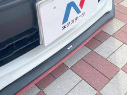 【STIエアロ】人気のSTIエアロを装備！クルマの外観がよりスタイリッシュになり、街中で存在感あふれる1台に♪将来買い替える時にもリセールに影響しやすく、価値ある人気の装備です！