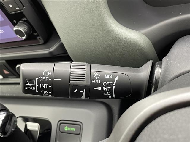 【運転席操作部】快適なドライブを楽しむための機能が装備されています！運転席から触れるので、使いやすいです！除菌プランいれていただくと、さらに清潔で安心していただけます！