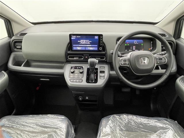 【インパネ全体】全方位で視界が広く、高い目線で運転もしやすいです！