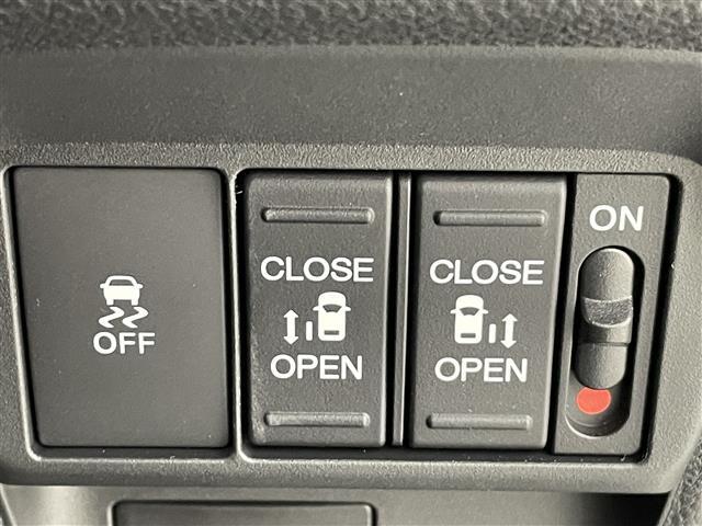 【運転席操作部】快適なドライブを楽しむための機能が装備されています！運転席から触れるので、使いやすいです！除菌プランいれていただくと、さらに清潔で安心していただけます！