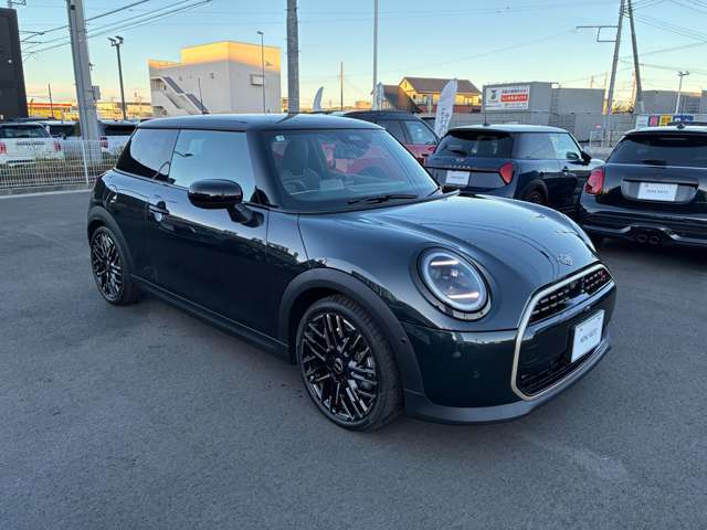 ご納車前に360℃チェック項目点検をおこないます。車両本体を構成する部品や製造上より不具合が発生しましたら保証期間を条件とし交換させて頂きます。