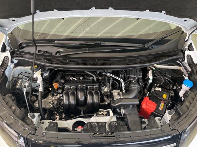 親切・丁寧な専門メカニックスタッフが応対！・車検・点検整備・事故等の修理などアフターサービスも安心。お車のカスタマイズもネクステージのサービススタッフまでご相談ください！