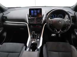 機能的なインパネ回りです！視野が広く、運転しやすいです。