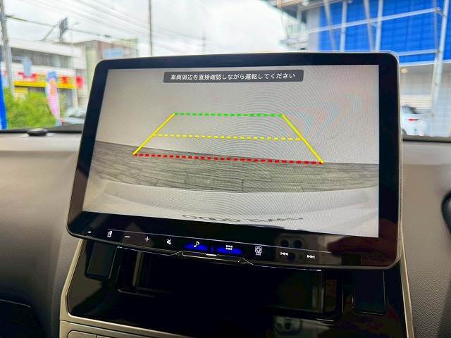 【バックカメラ】便利なバックカメラで安全確認もできます。駐車が苦手な方にもオススメな便利機能です。
