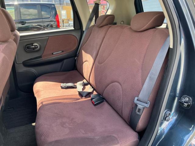 WECARSでは各商談席に大型モニターをご用意しております！見やすい大画面でゆったりと全国の在庫をご覧いただけます！是非ご来店お待ちしております！