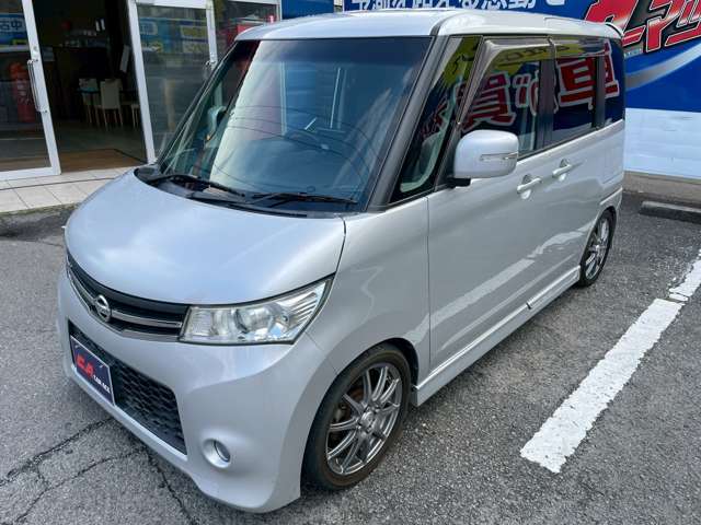 ご来店されたお客様に詳しくお話をさせて頂きために、「修復歴の有無」「不具合箇所の確認」「セールスポイント」等のご案内を行っておりますので、より安心してお乗り頂けるお車となります。