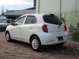 2.私たちは、いつも明るく清潔で、快適な店舗づくりのために気を配ります。