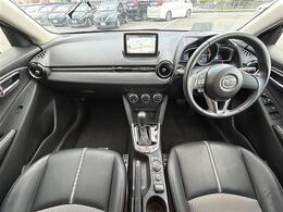 こちらインパネ全体の写真になります。納車はおおむね2週間程度（必要書類の状況により）で行っております。人気の車両になりますので、お早目のご検討をおすすめします。当店自慢の一台です！